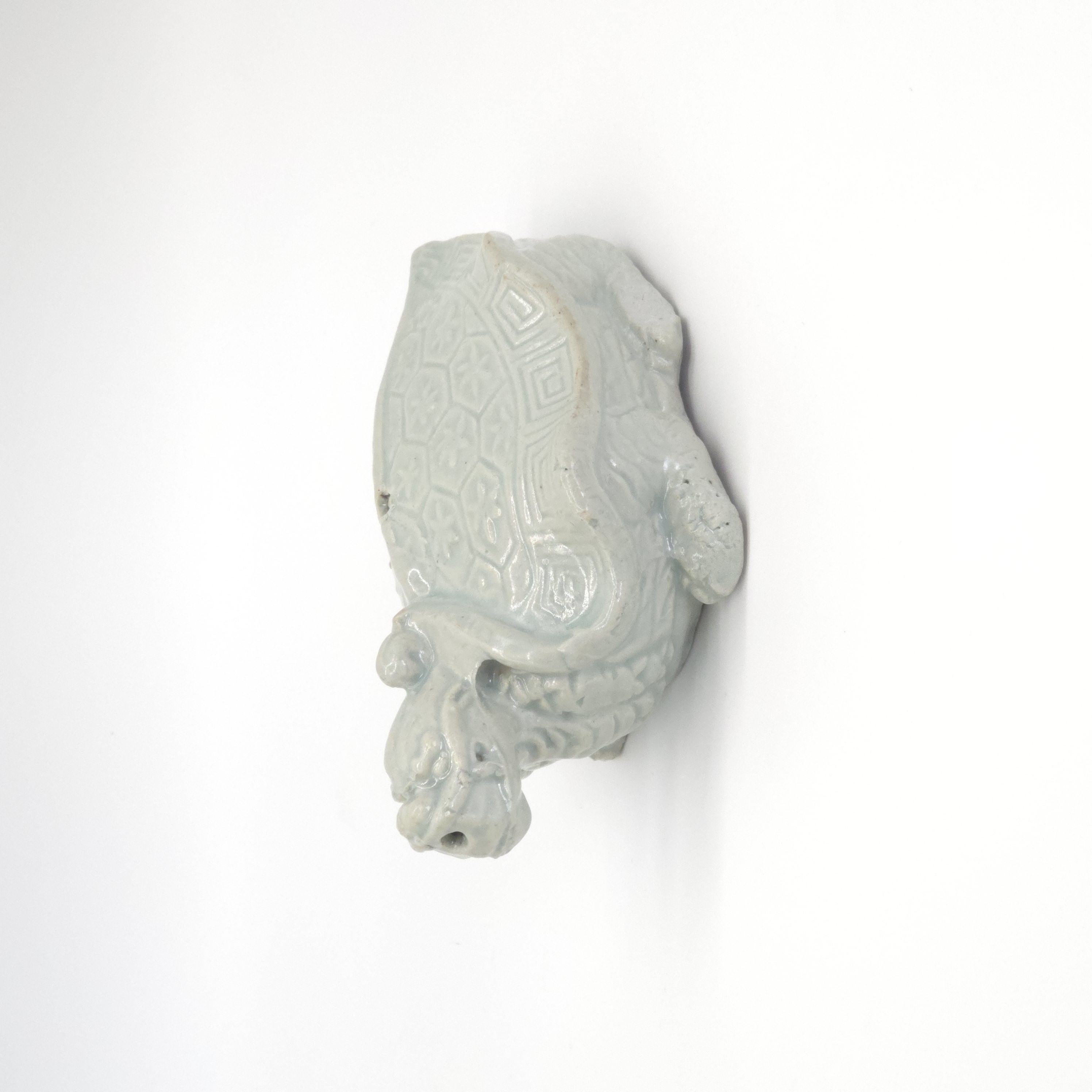 조선 백자양각거북형연적