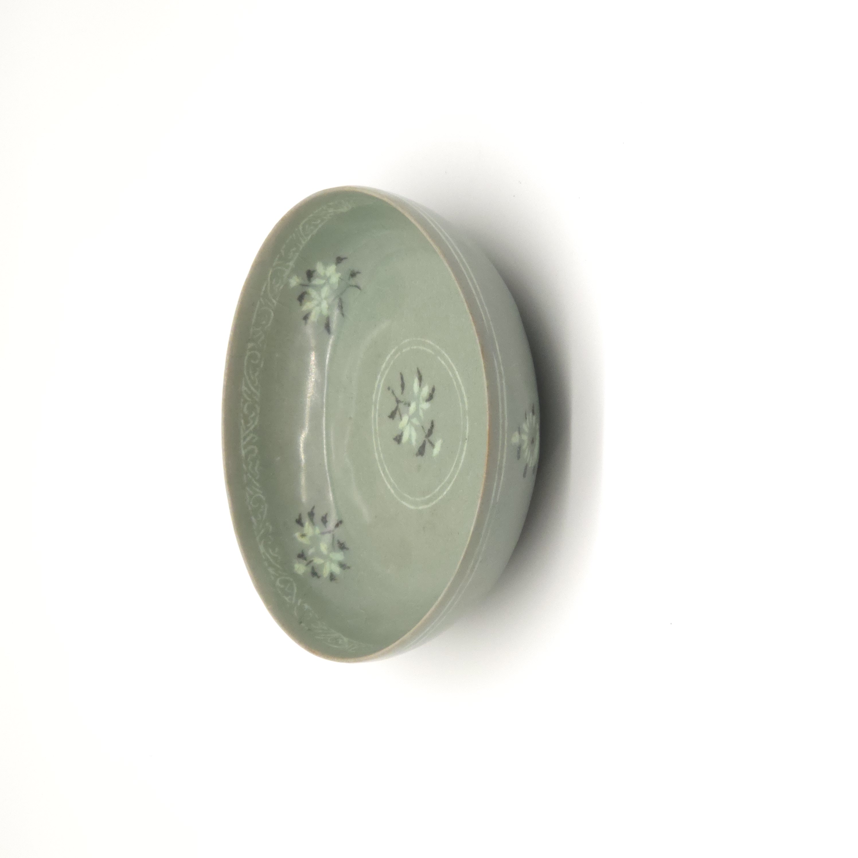 고려 청자상감초화문접시