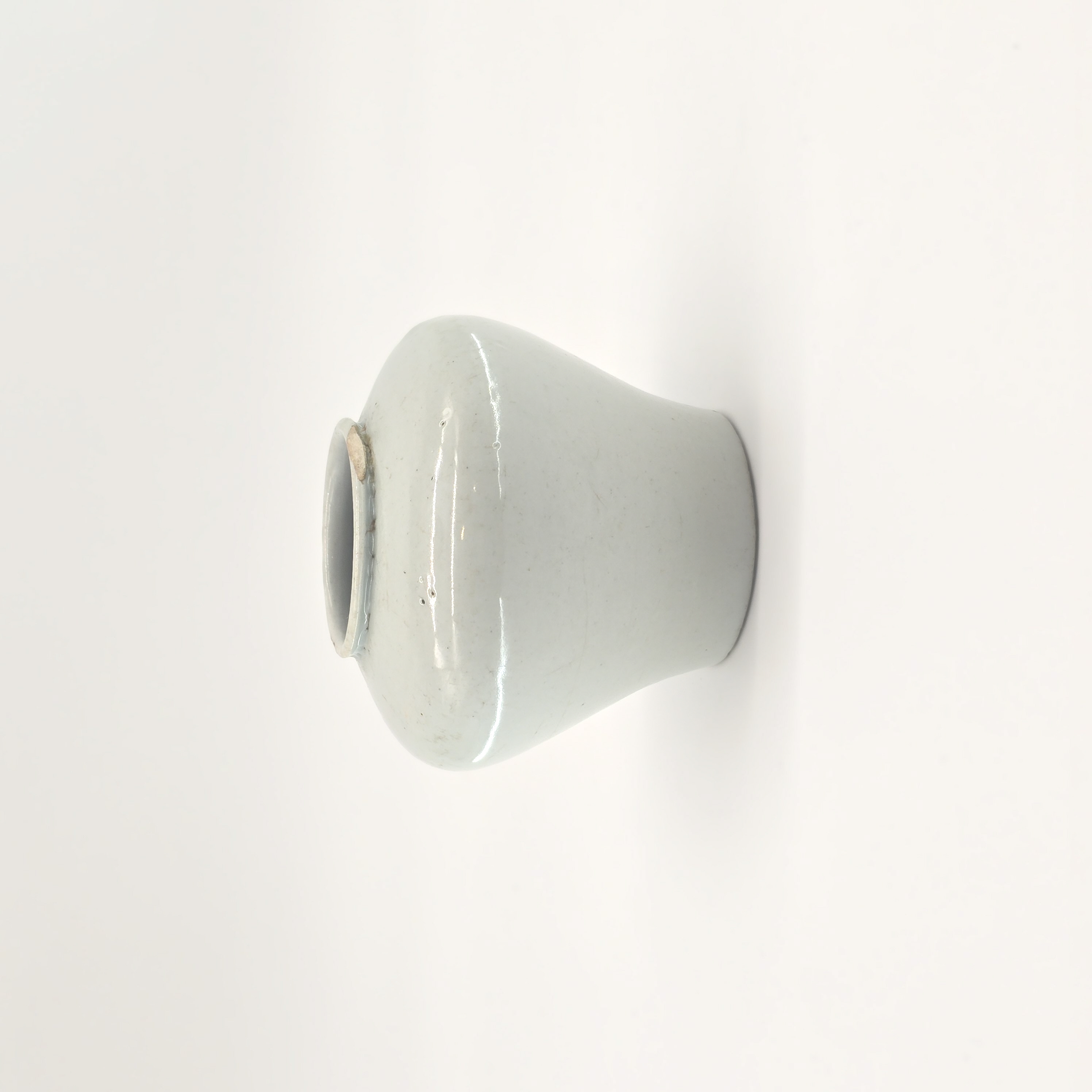 초기 관요백자 유개호